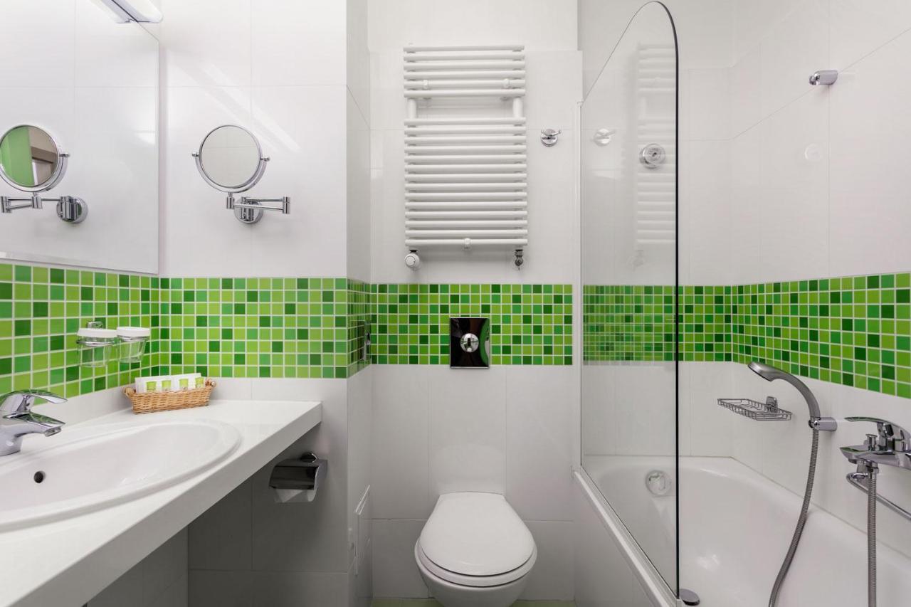 Double or Twin Room with Wellness Access