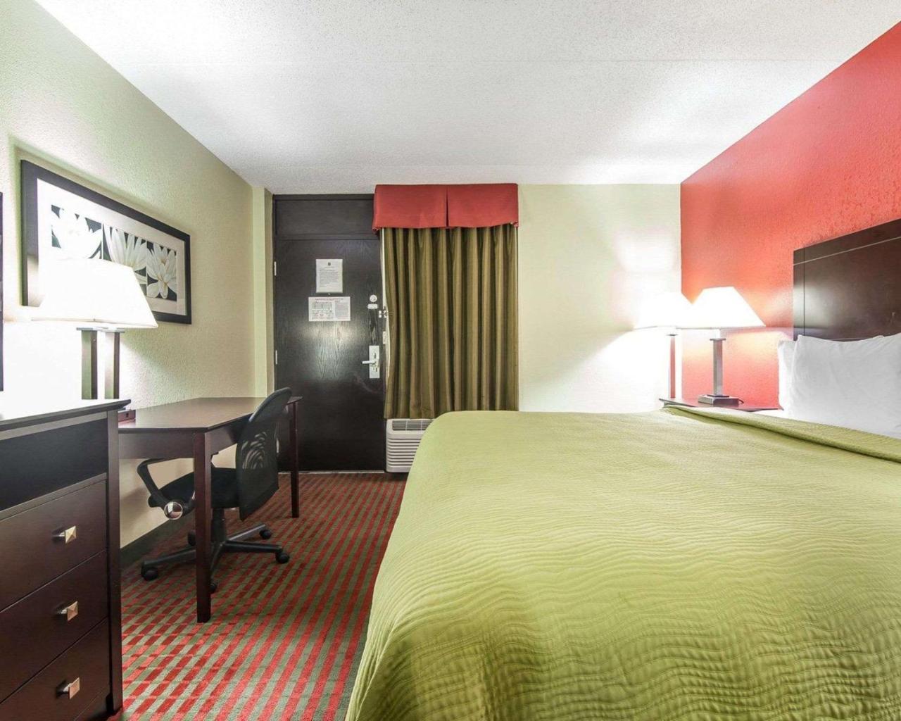 King Room - Non-Smoking