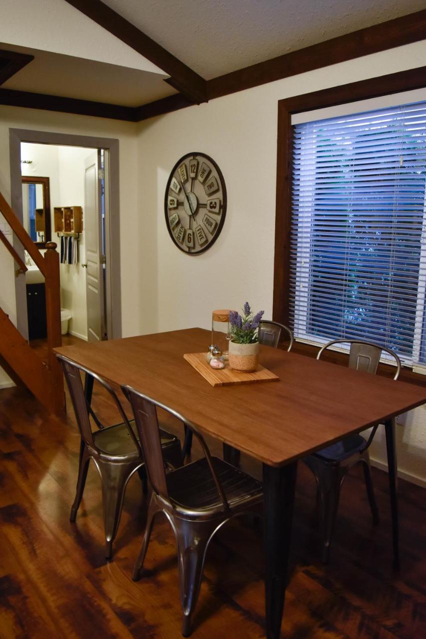 One-Bedroom Cottage with Loft
