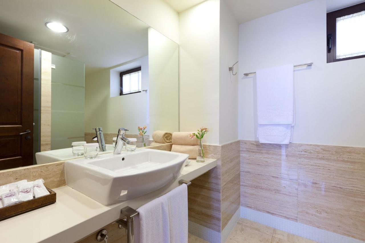 Two-Bedroom Villa,744606463:JPEG