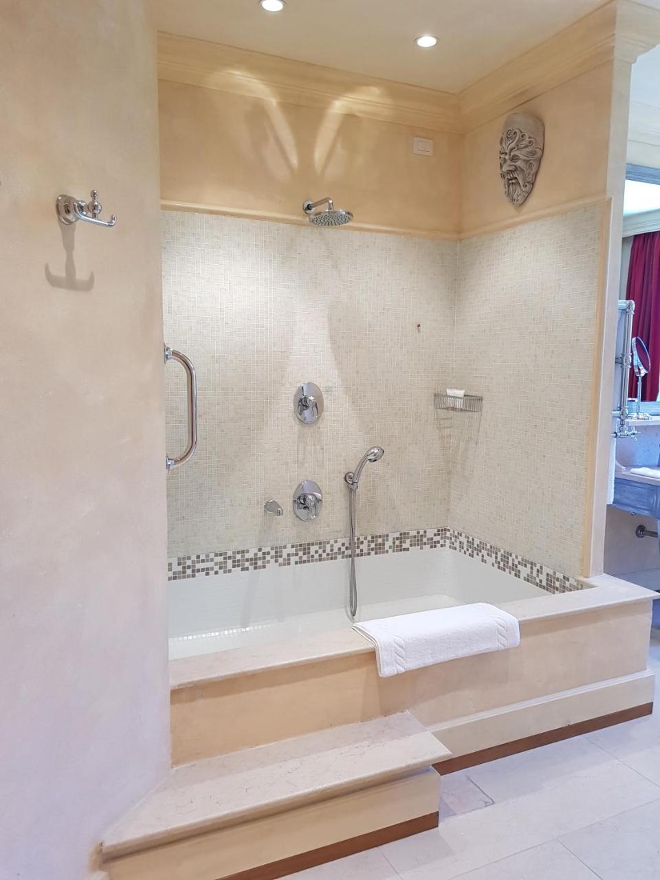 Superior Double Room,1216325428:JPEG