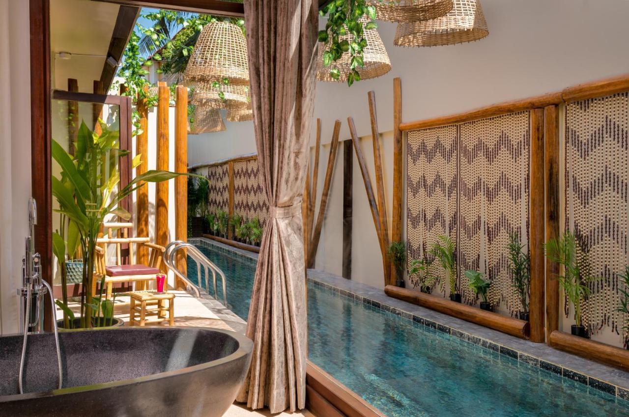 Suite with Private Pool