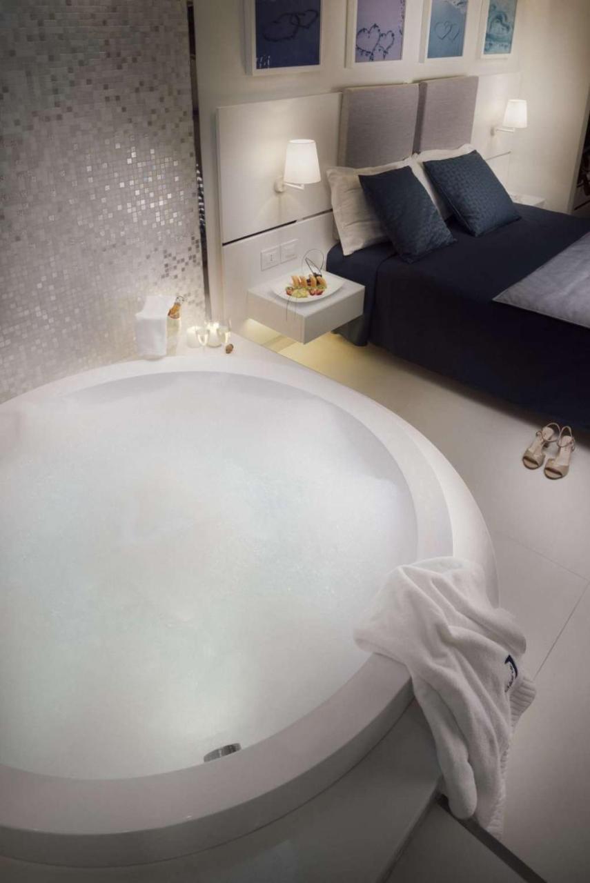 Deluxe Double Room with Bath
