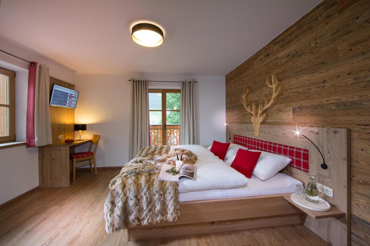 Deluxe five-bedroom Chalet Sauna,754184749:JPEG