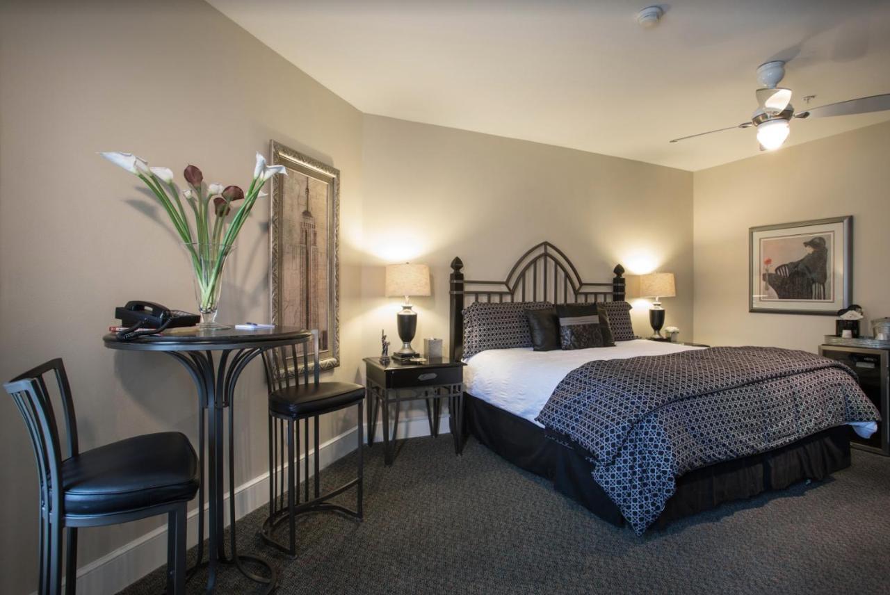 Standard King Room