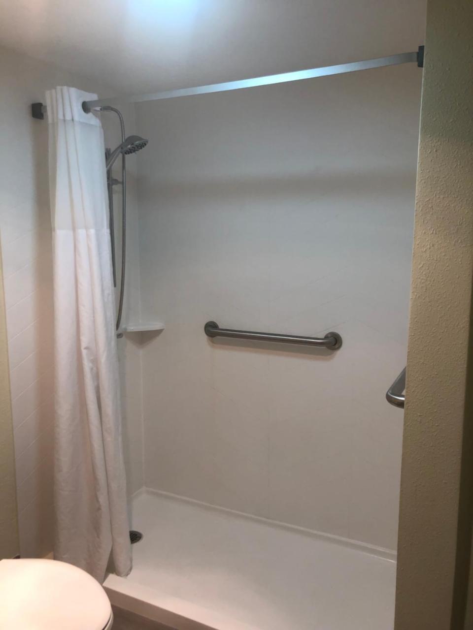 King Room - Disability Access/Non-Smoking