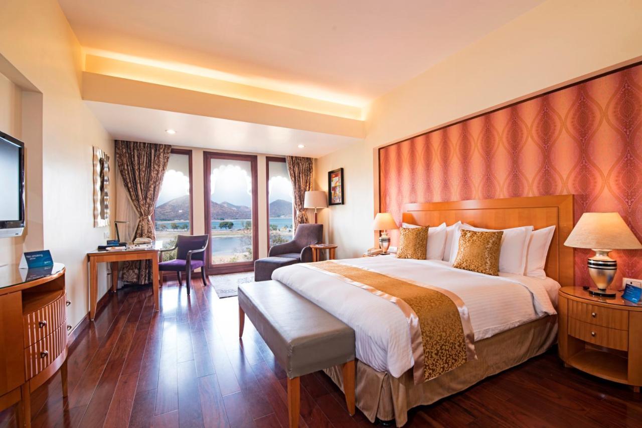 Business Class: 15% off on F&B, 20% off on Spa, Happy Hours with 1+1 offer,Complimentary Welcome Drink,Live Music, Cultural activities with Tea/Coffee, INR 700 charges per person to avail One-hour unlimited gaming experience @ Game Galaxy (pay at hot
