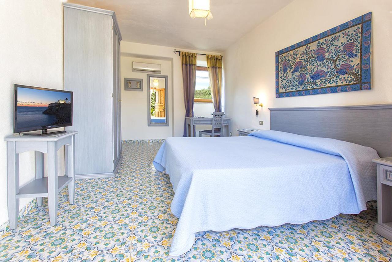 Chambre Double - Vue sur Piscine