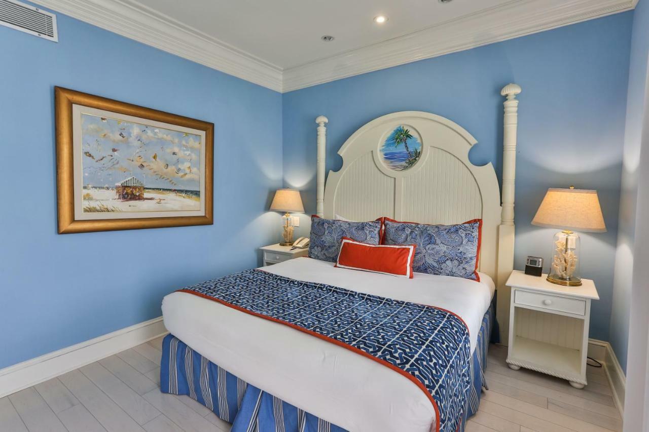 Superior King Room Inland View