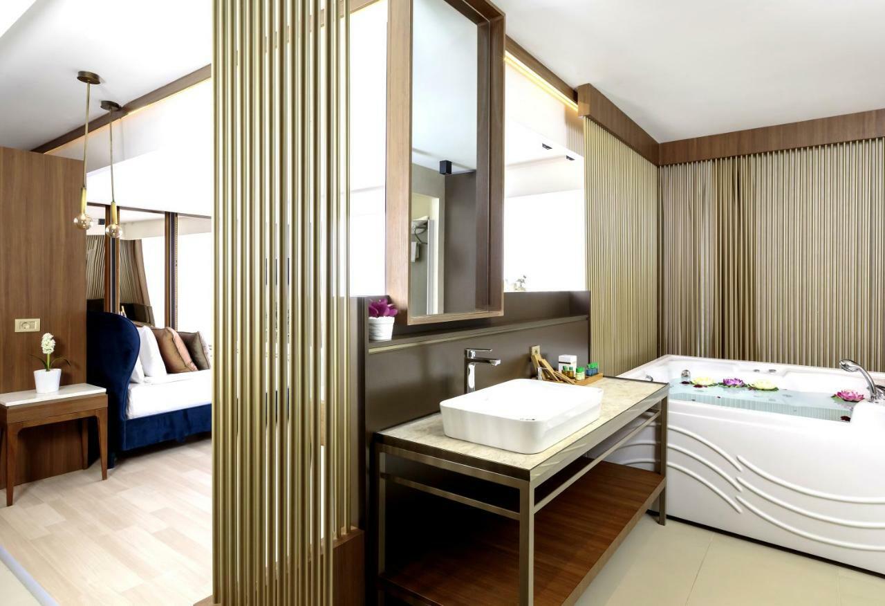Suite Deluxe con vistas al mar