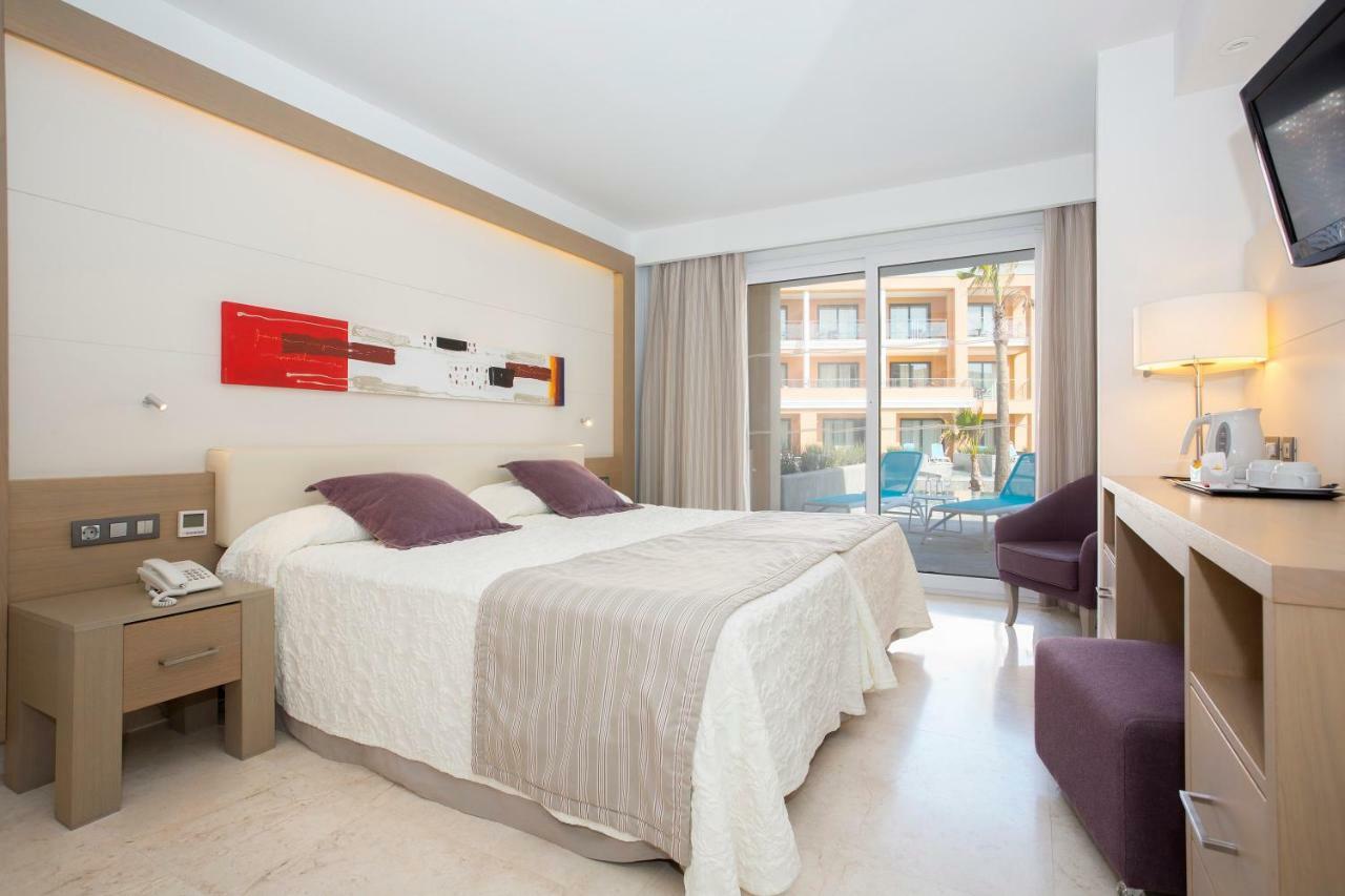 Superior Doppel-/Zweibettzimmer mit Privatpool