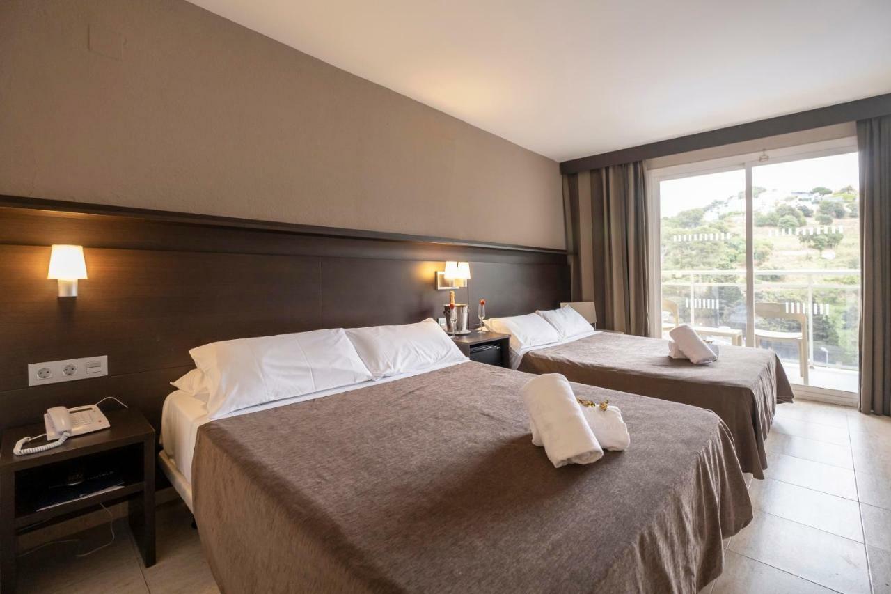 Doppelzimmer mit Zustellbett (2 Erwachsene & 2 Kinder)