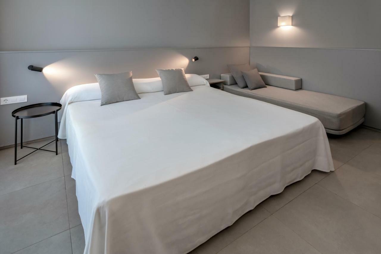 Superior Double or Twin Room with Terrace