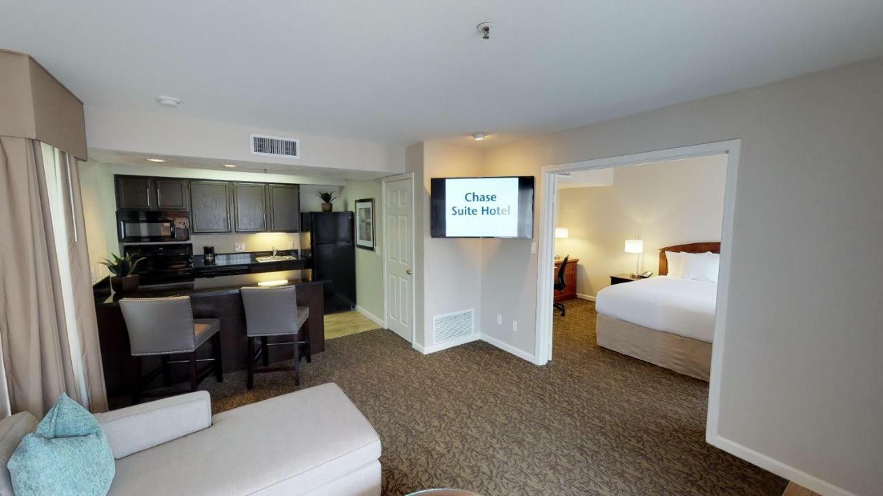 One Bedroom King Suite - ADA Accessible