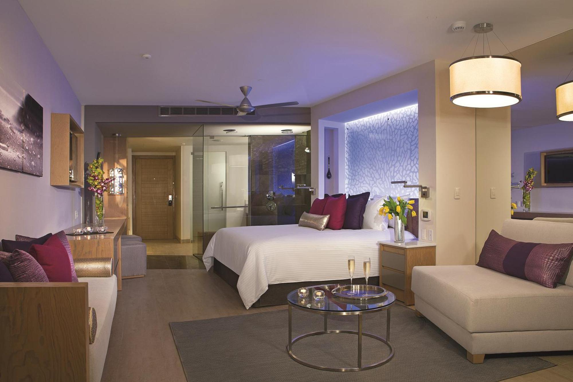 Xcelerate Junior Suite Ocean View King,821446751:JPEG
