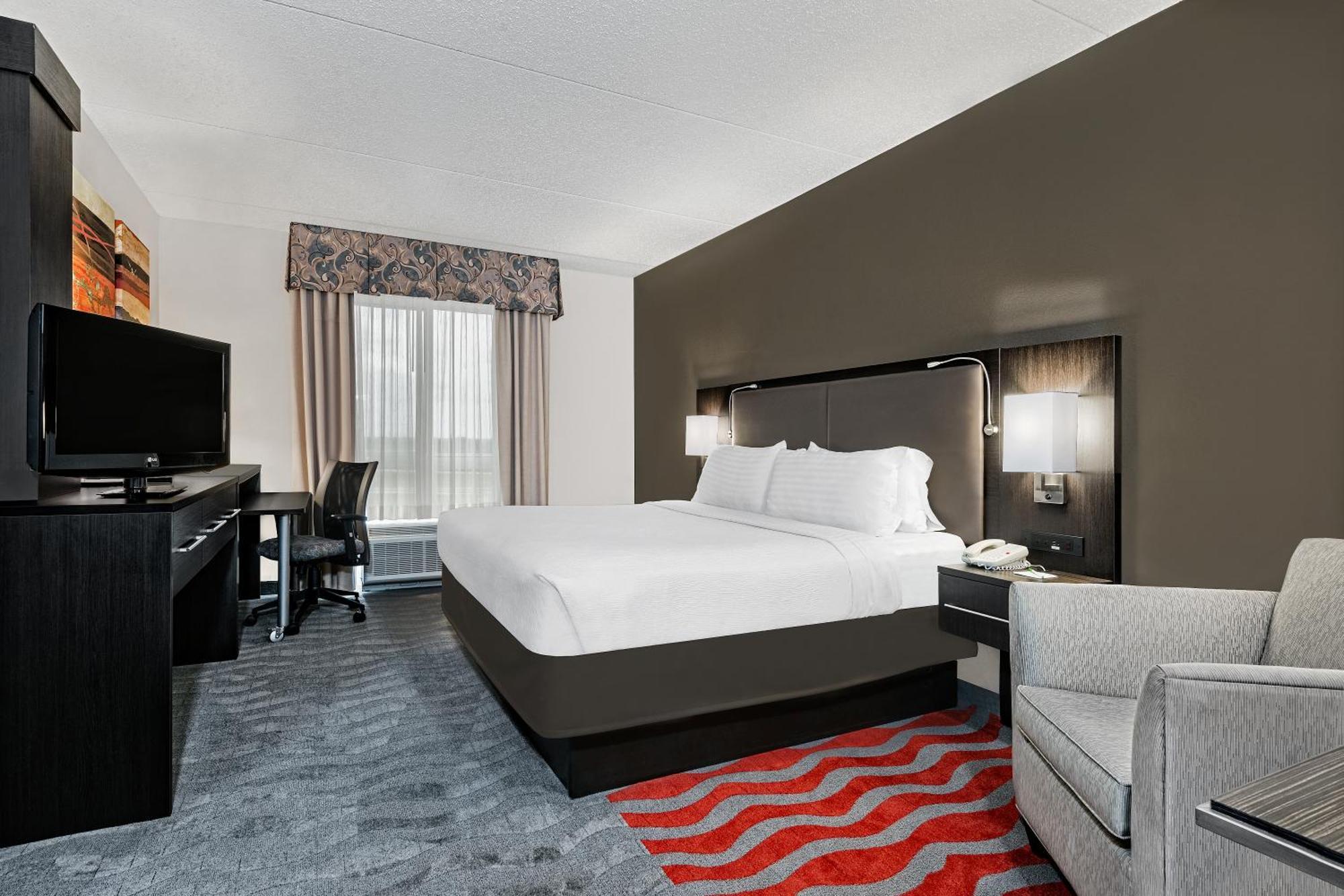 Standard King Room