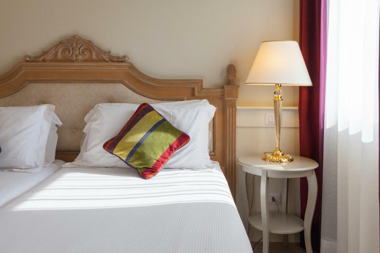 Deluxe Doppel-/Zweibettzimmer