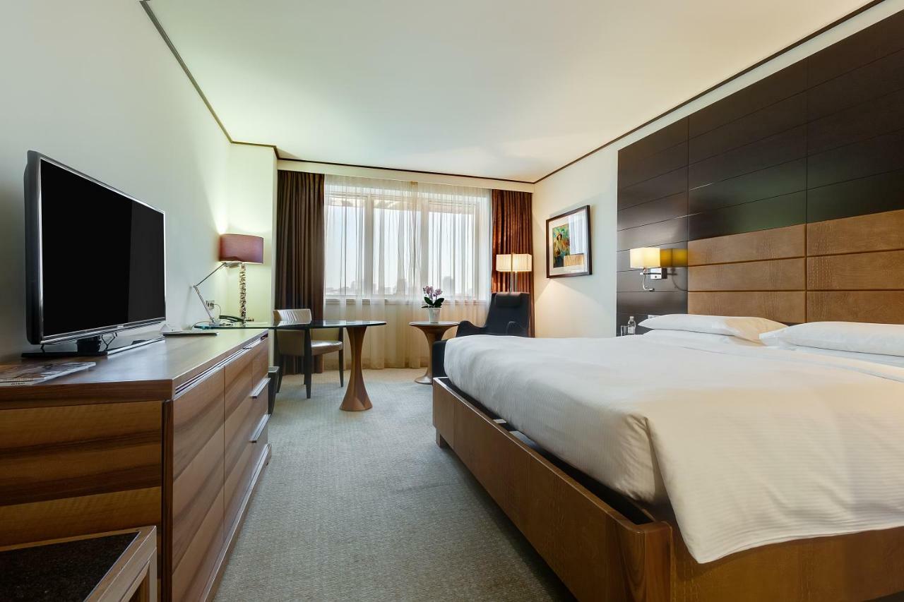 King Room - Club Access