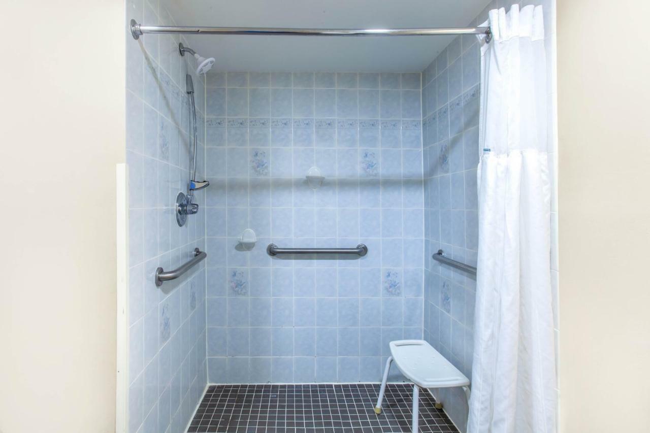 King Room - Disability Access/Non-Smoking