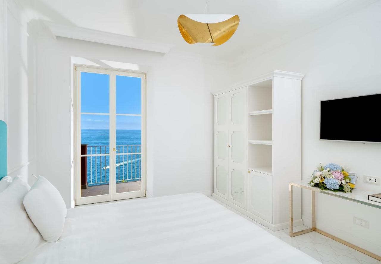 Deluxe Double or Twin Room Sea View,843336524:JPEG