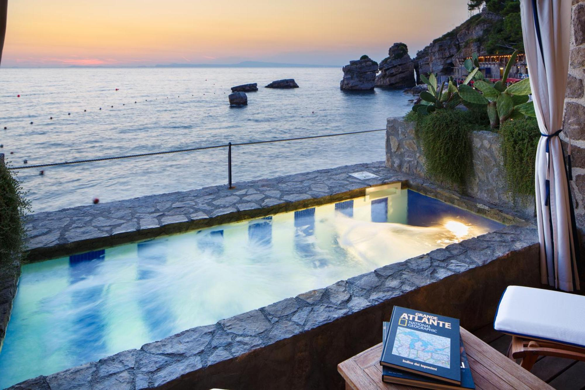 Paradise Room with Private Pool