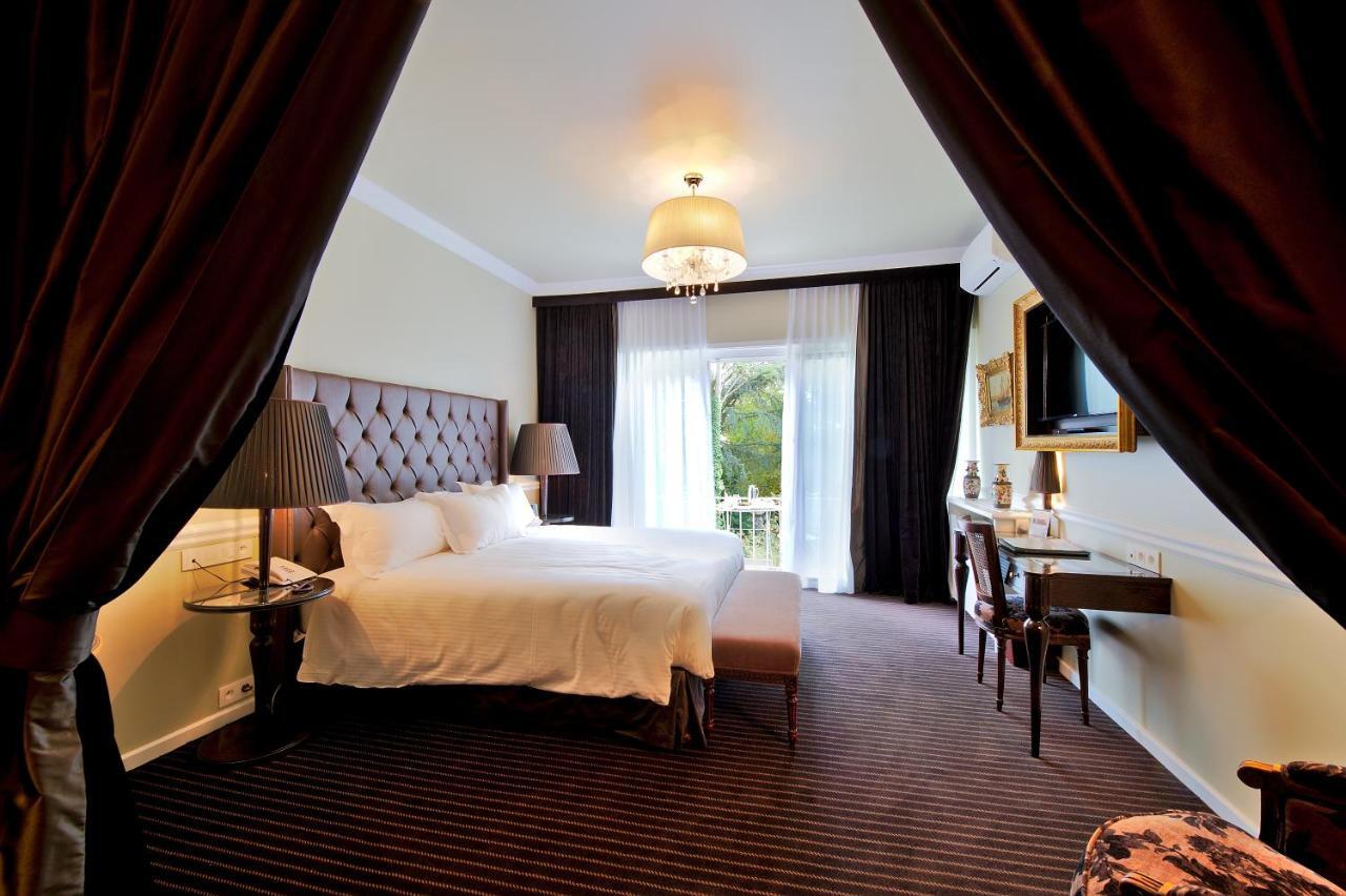 Deluxe Double or Twin Room,917875867:JPEG
