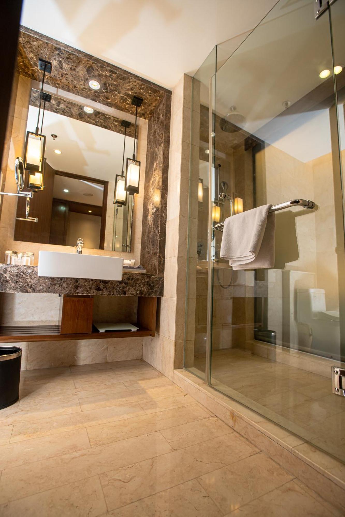 Premium Twin Room with Lounge Access