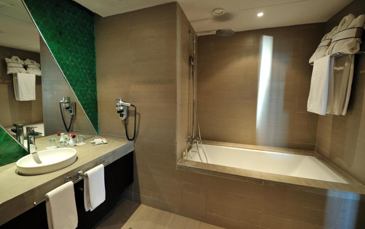 One-Bedroom Apartment,1704989016:JPEG