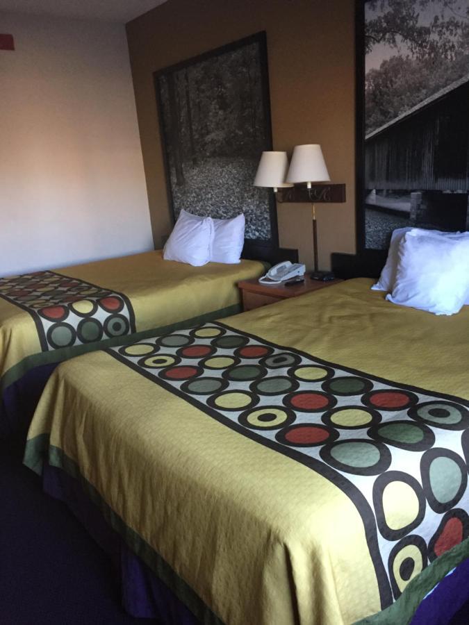 Queen Room with Two Queen Beds - Mobility Access/Non-Smoking