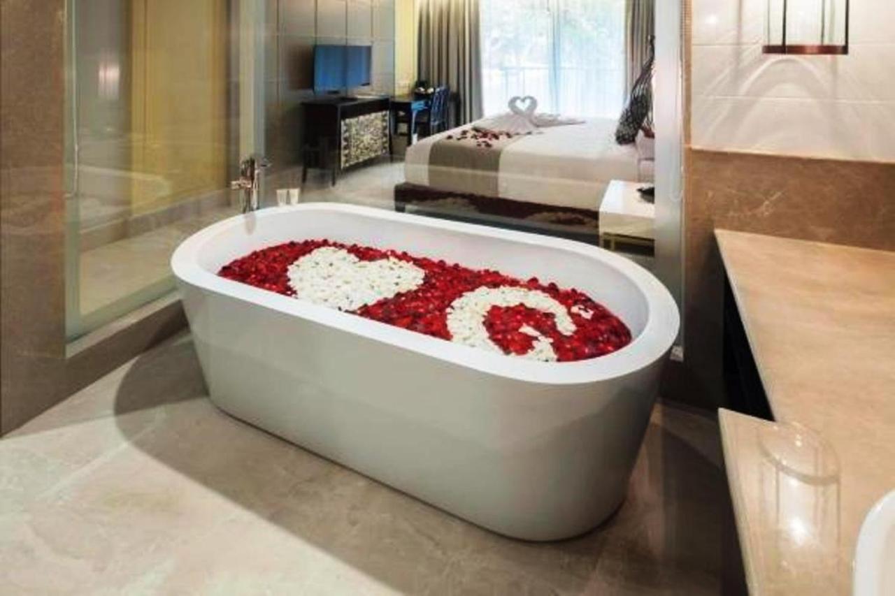 Junior Suite with Balcony