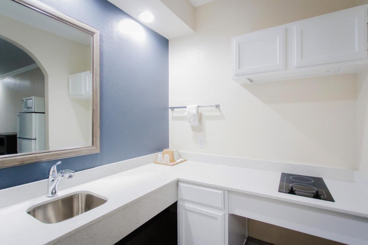 Kitchenette Suite - Non-Smoking