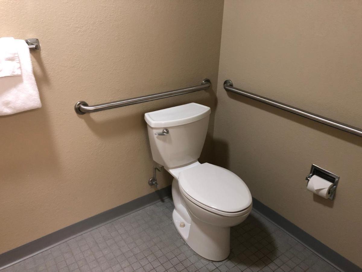 King Room - Disability Access/Non-Smoking