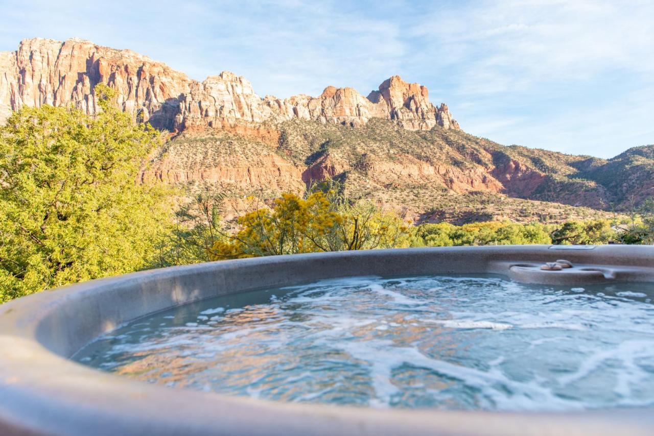 Deluxe Family Suite - Angels Landing Suite