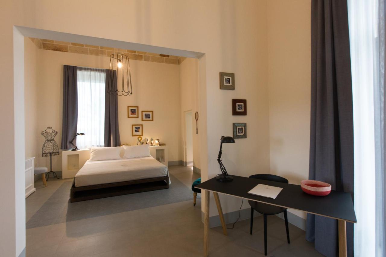 Suite with Balcony and Garden View