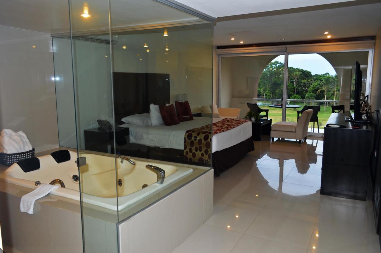 Platinium Suite King with Jacuzzi