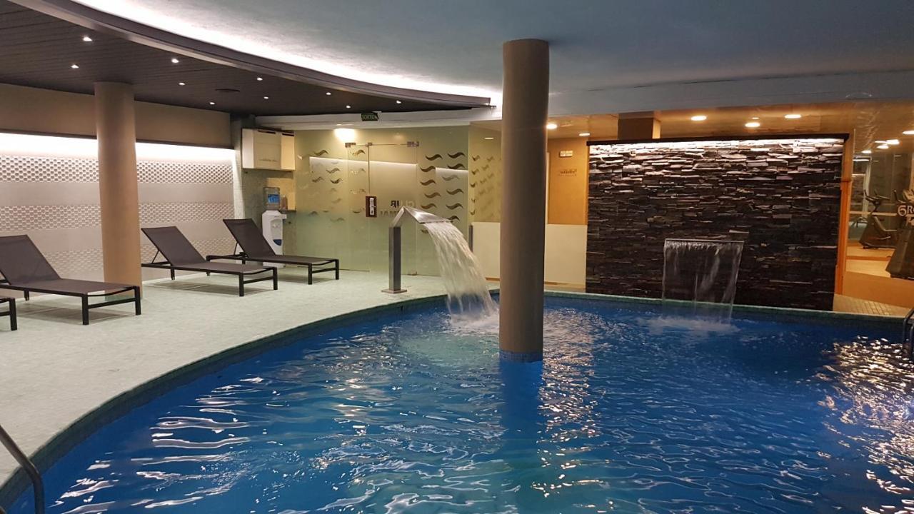 Twin Room with Spa Access