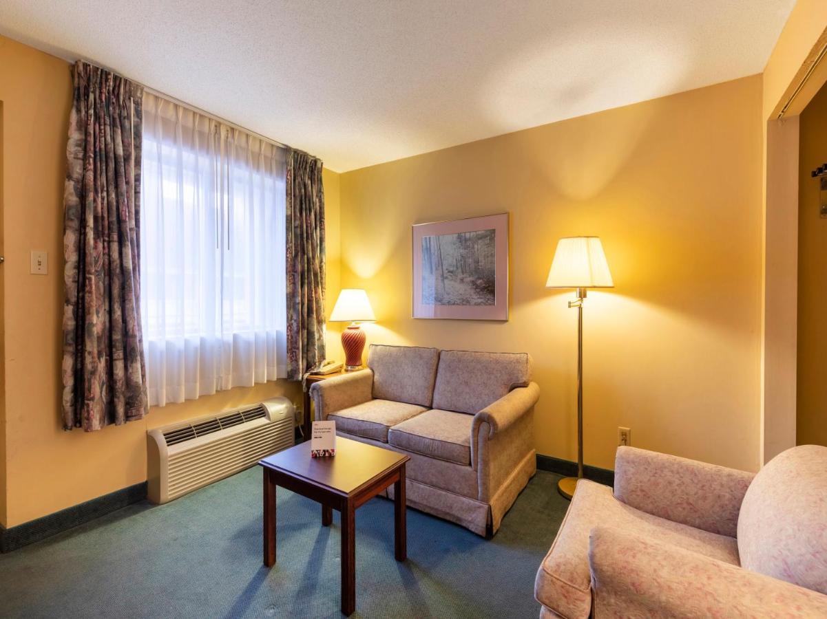 Two-Bedroom Suite
