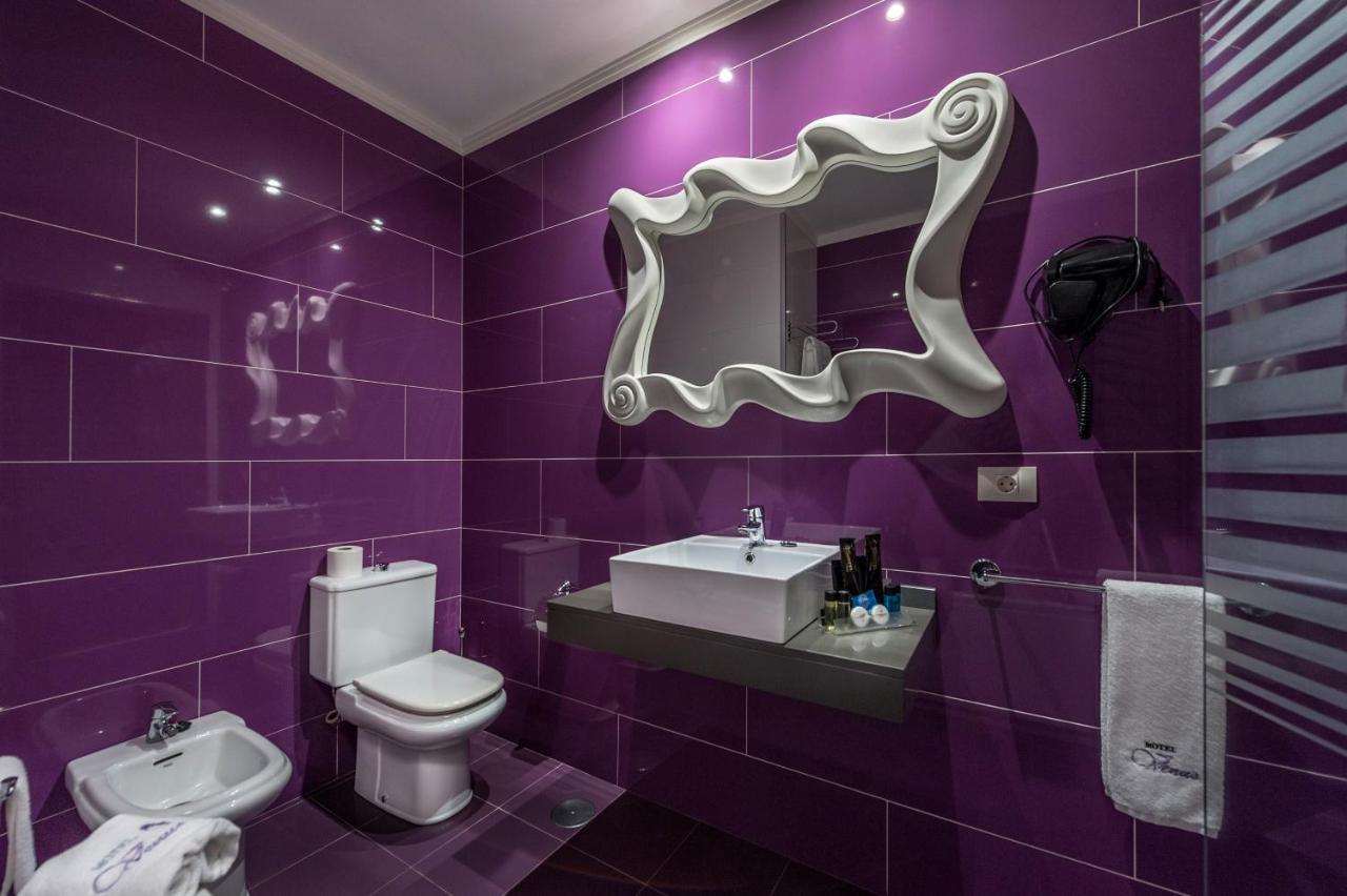 King Room Spa Bath
