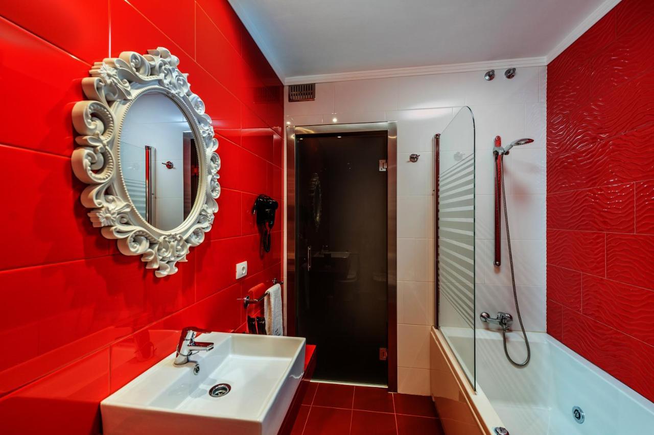 King Room Spa Bath