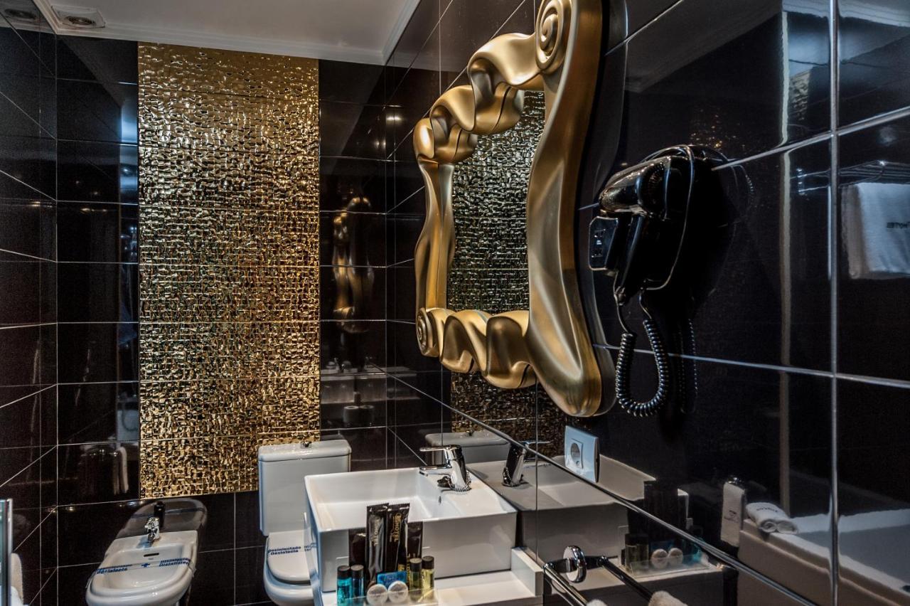 King Room Spa Bath