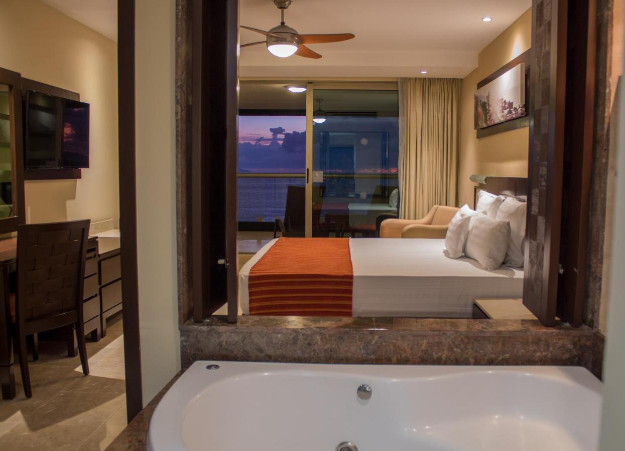 SUITE CON JACUZZI OCEANFRONT