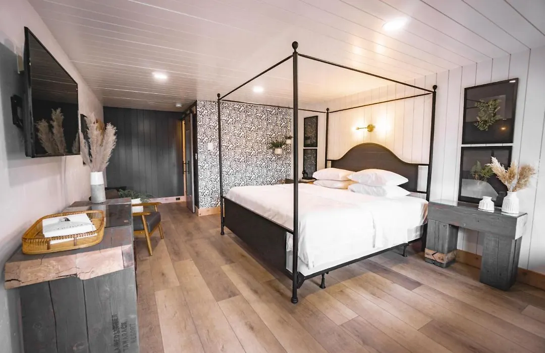 Scandia Inn-1