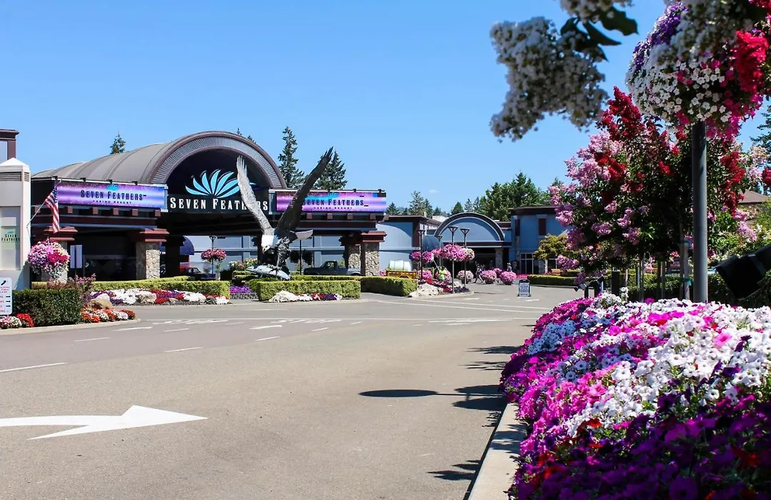 Seven Feathers Casino Resort-1