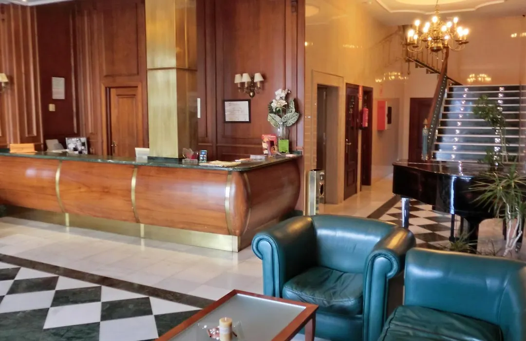 Hotel Lozano-1