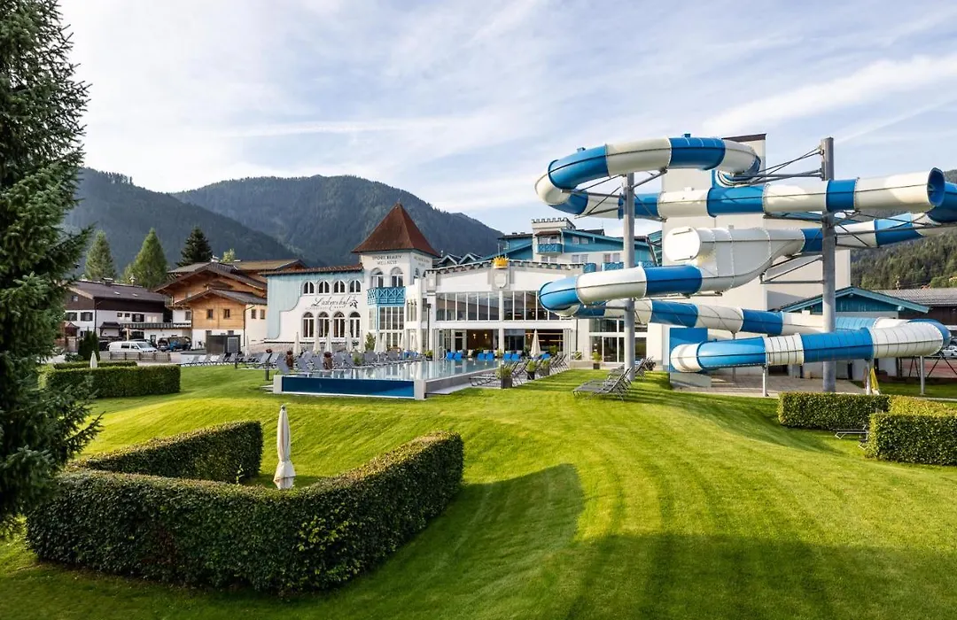 Schlosshotel Lacknerhof-1