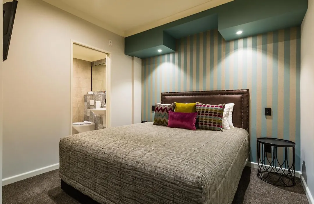 Pebble Beach Motor Inn-1