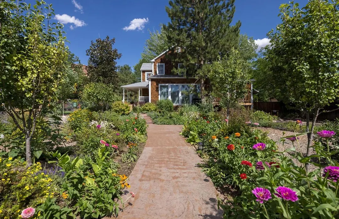 Sunflower Hill Inn-1