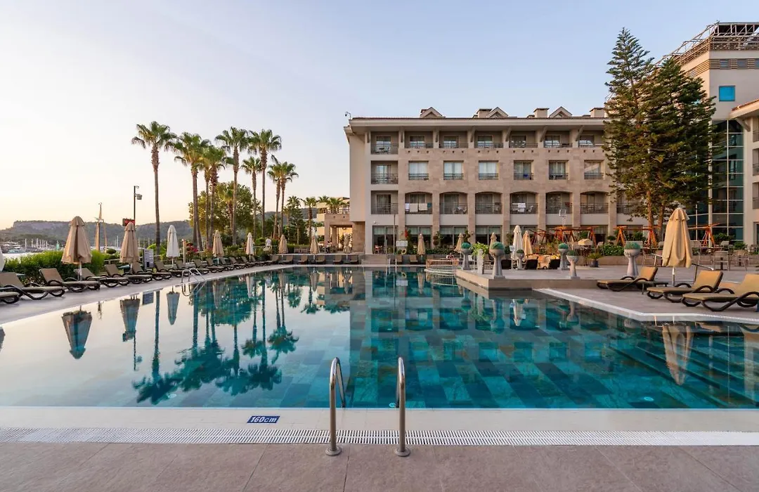 Fame Residence Kemer&Spa-1