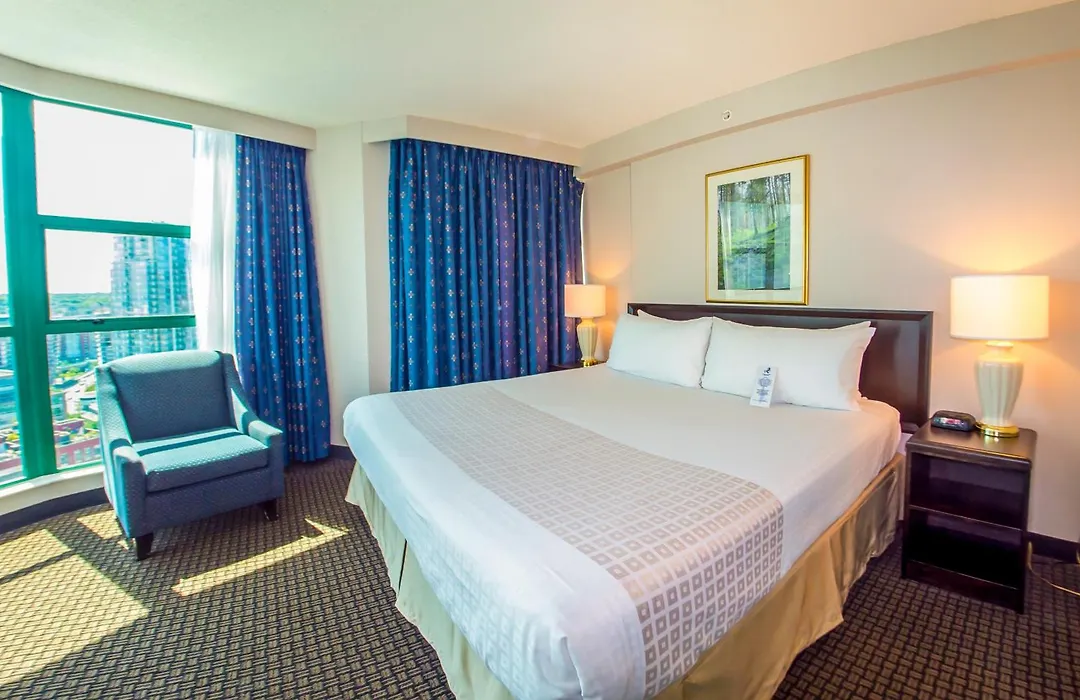 Rosedale On Robson Suite Hotel-1