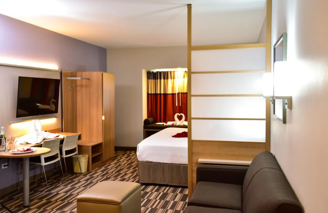 Microtel Inn & Suites By Wyndham Cuauhtemoc Campos Menonitas-1